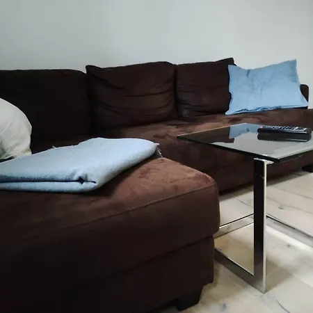 Apartmán Modernes, Ruhig Gelegenes Mit Guten Opnv