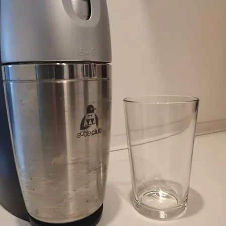 Modernes, Ruhig Gelegenes Mit Guten Opnv *