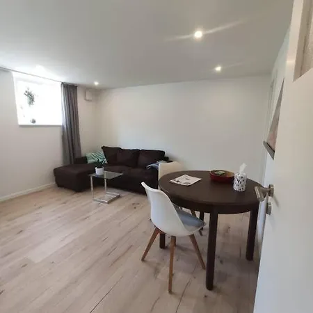 Modernes, Ruhig Gelegenes Mit Guten Opnv Apartmán *